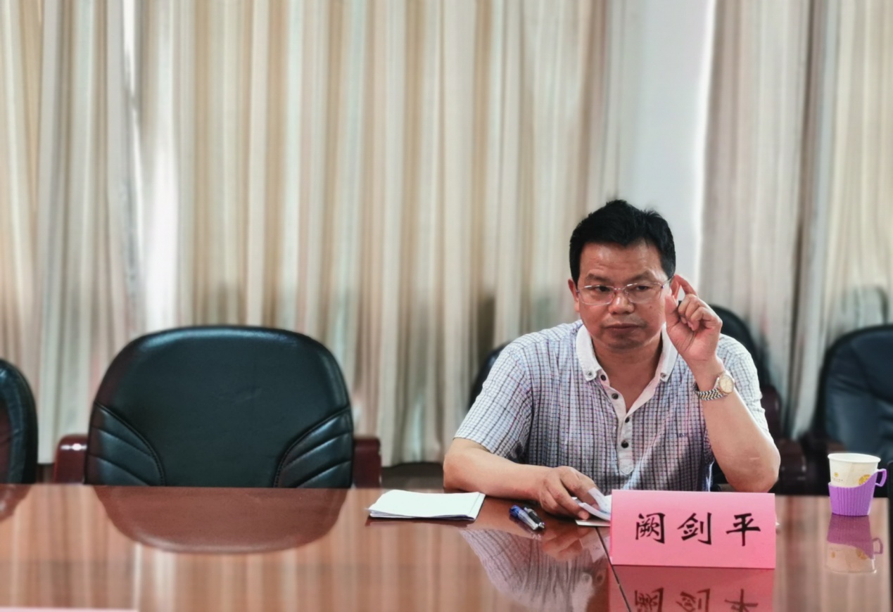 阙剑平.jpg